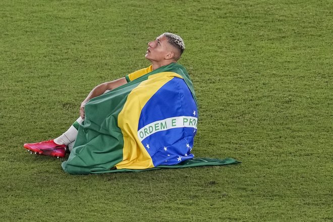 【東京オリンピックサッカー】決勝戦のプレーに納得いかず!?直談判で臨んだ五輪…連覇達成のブラジル代表FW・リシャルリソンが示した「エースとしての自覚」の画像