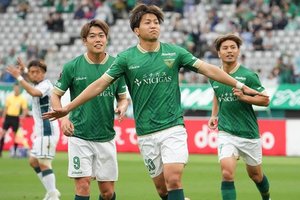 攻撃の中心がブレるFC東京、｢サプライズ｣は浦和からの新戦力、点が取れない東京V、｢もったいない｣木村勇大のメンバー外【優勝＆降格は？Jリーグ後半戦｢こうなる！｣大激論】(7)の画像