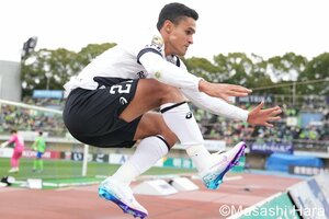 神戸新加入｢元MVP｣が先発起用に応えた！無敗の湘南は｢キーパーソン｣欠場も怒涛の反撃、ベンチスタート大迫勇也｢プロとして問われる試合｣で初勝利【明治安田J1リーグ第6節　湘南ベルマーレvsヴィッセル神戸】PHOTOギャラリーの画像