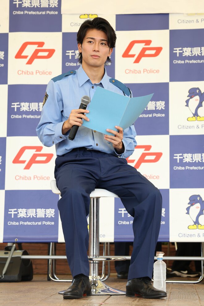【画像18枚】国宝級イケメン中村敬斗の制服姿に｢キャ～｣5000人が熱狂！千葉県警｢闇バイト防止｣イベント密着(1) 蕎麦屋バイトで大行列？高額報酬で誘われたらの画像015