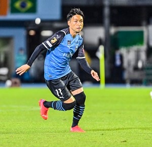 川崎フロンターレがAFCチャンピオンズリーグで｢掴んだモノ｣!!まさかの「グループステージ敗退」のなかで見えた「小林悠のCF起用」の有効性と強力な「家長・脇坂・山根」右サイドの連携!J1逆襲への｢鍵｣は?【フォーメーション図】の画像