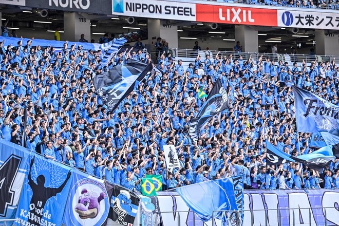 【サポーターアルバム】ACLE準優勝後初の国内試合に駆け付けた川崎フロンターレのサポーター写真80枚！ 国立を青く染め上げる「鹿島アントラーズー川崎フロンターレ」の画像010
