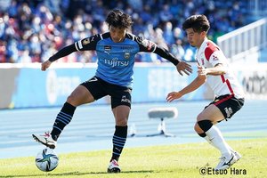 【川崎と日本代表の新たな力】「自分色」に染めたプレーとポジション！必然だった「優勝翌日の日本代表初選出」【旗手怜央の可能性と未来】(1)の画像