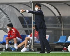 【日本代表】続・晩春の激論　大住良之×後藤健生(5)森保一監督の響き渡る指示「出し手と受け手だけじゃない、３人目！」の画像