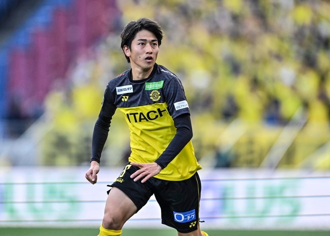 チームとしてボール保持しながら小屋松知哉と垣田裕暉が得点重ね、完封勝利飾る。今季J1・4試合負けなしでこの時点での首位に立つ【試合アルバム】「浦和レッズ―柏レイソル」の画像006