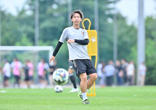 【サンフレッチェ広島「E-1」アルバム】J1広島に所属する日本代表5選手の13日＆14日の練習写真46枚！ジャーメイン良、中村草太、川辺駿、田中聡、荒木隼人、大迫敬介の現地写真の画像004