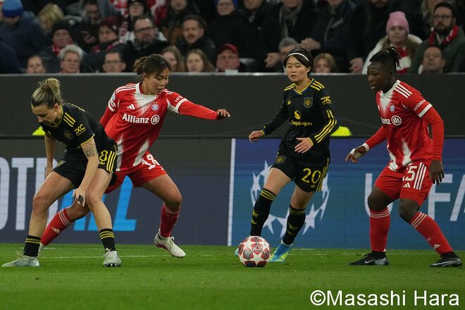 【画像19枚】なでしこの至宝から欧州女王へ！アジア杯優勝の谷川萌々子とマンU宮澤ひなたが欧州CLで激突！バイエルン熱狂の夜を現地撮の画像012
