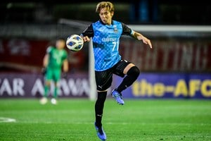 「ACLユニかっけぇ！」「虎みたいな柄」J1川崎が発表した「稲妻イメージのACL新ユニフォーム」が大反響！ アジア制覇を目指すための特別デザインの画像