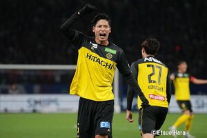 柏のロドリゲス監督が遭遇した｢ジレンマ｣、｢勝てない｣チームと｢負けない｣チームの雨天の死闘！【FC東京vs柏レイソル】原悦生PHOTOギャラリーの画像