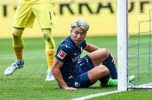 浅野拓磨の「黒＆杖コーデ」に大反響！サッカー日本代表・鎌田大地も反応して話題に！「日本のジャガー｣がインスタ投稿した｢全身黒の画像｣【画像】の画像