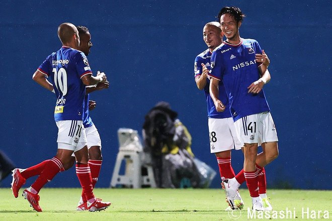 PHOTOギャラリー「ピッチの焦点」【明治安田J1リーグ 第18節 横浜F・マリノスvs名古屋グランパス 2021年8月12日 19:03キックオフ】の画像