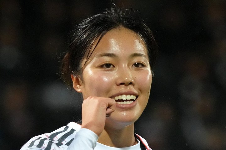 ｢マジで神プレーすぎる…｣バイエルンの20歳MF谷川萌々子が“技ありタッチ→豪快ショット”で今季10ゴール目！｢完璧すぎて見入っちゃう｣｢もうエースの貫禄やん…｣