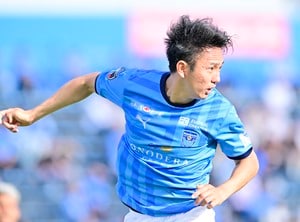 「奥様とーっても綺麗です」横浜FC吉野恭平が結婚発表で新妻との和装ツーショット姿を公開！「奥様もアスリート！素敵です」「とっても輝いてる」と祝福の声の画像