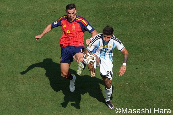 【W杯決勝】バルサ新旧10番対決が実現！マドンナ＆2R、BTS、美ボディ歌姫49歳の賛否両論ハーフタイムショー！試合後のメッシとヤマル、トランプ劇場をご覧あれ！【スペイン代表vsアルゼンチン代表】激闘PHOTOギャラリーの画像007