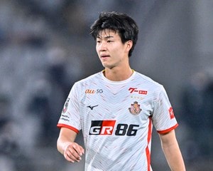 「フェイントで二人釣ってるのも気持ちいい」J1名古屋の日本代表DF藤井陽也のミドルに、豪快過ぎて「※彼はCBです」とファンがまさかの注意喚起！ 「今年１番のゴール」の声もの画像