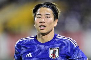 ｢素晴らしいフィニッシュ！｣日本代表FW浅野拓磨が待望の今季初ゴール！華麗なワンツーでの抜け出しからの冷静な左足ショットに｢マジで代表に戻ってきてくれ｣の画像
