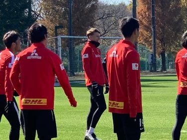 浦和レッズ・公開練習リポート】(1)負傷の明本孝浩、柴戸海も全体練習