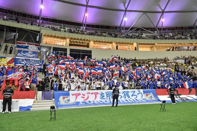 【サポーターアルバム】「横浜F・マリノス―アル・ナスル」サウジアラビア・ジェッダに約700人駆け付け、チームに声援送る！ 現地撮影66枚のサポーターPhotoの画像038