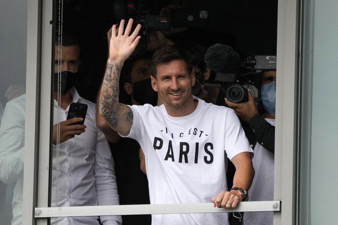 バルセロナから移籍のリオネル・メッシ、PSGデビューはいつ?「史上最強の布陣」が最短でお披露目される日の画像