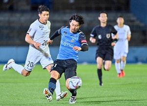 川崎フロンターレ開幕5連勝！ (1) “今季最小シュート数”の「苦戦した45分」の画像