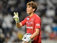 「シックでカッコいい」「重厚感」J1湘南ベルマーレが発表した「新チームバス」が話題に！ ナンバープレートにもこだわった、 Jリーグ加盟30周年の”船出”の画像