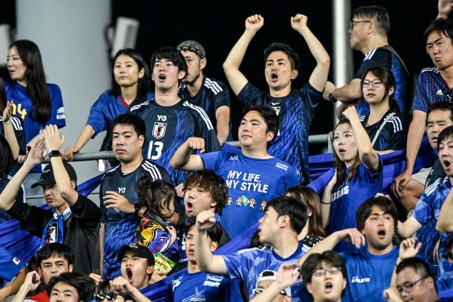 【サポーターアルバム】サッカー日本代表の韓国戦勝利を支えたサポーター写真95枚！ 韓国・龍仁に駆け付けた熱い声援ショット「日本代表ー韓国代表」の画像013