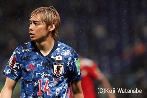 【サッカー日本代表・伊東純也独占インタビュー】「代表戦ではミスが多かった。もっとできる、という感触はあります」【伊東純也が語るプロ入り前、ヨーロッパ、日本代表】(2)の画像
