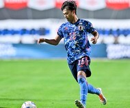 サッカー日本代表・三笘薫に現地紙が｢最高評価｣!! ブライトンで猛アピール! ｢0から100にできる｣持ち味のドリブルを大絶賛…開幕スタメンなるか?【動画】の画像