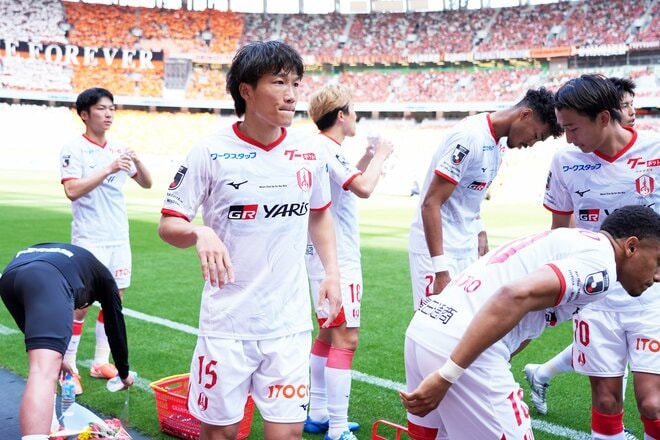 2連敗の｢19位｣名古屋と3連勝の｢5位｣清水が大舞台で激突、元サッカー日本代表が火花を散らした｢東海ダービー｣の意外な勝者と期待の新星【清水エスパルスvs名古屋グランパス】PHOTOギャラリー激闘25連写の画像021