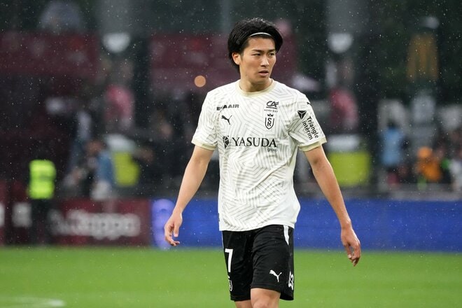 ｢珍しくブチギレ｣サッカー日本代表・中村敬斗｢封じられた｣勝利の方程式と伊東純也級｢最高クロス｣の供給者、最強パリSG戦で起こす｢3試合連続｣の奇跡【メスvsスタッド・ランス】中村敬斗PHOTOギャラリー15連写の画像012