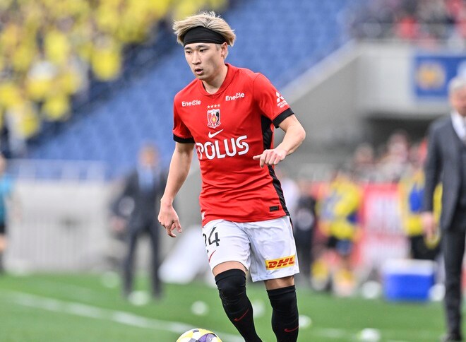 松本泰志がボランチで先発するなどテコ入れ図るも内容と結果ともに完敗。5万人超え観客の前で悔しい90分に【試合アルバム】「浦和レッズ―柏レイソル」の画像001
