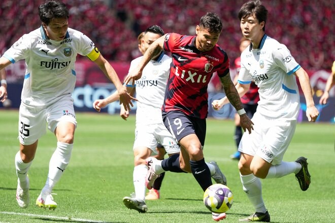絶対エース｢美しい｣完璧オーバーヘッド、日本代表の至宝｢悔しい｣試合後、それでも｢気になる｣鈴木優磨のパンツ【鹿島アントラーズvs川崎フロンターレ】国立決戦PHOTOギャラリー25連写の画像007