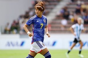 【なでしこの“新海外組”宮澤ひなたの挑戦(1)】鳴り物入りでのマンチェスターU入りも、「体感的にはめっちゃ速いなという感じはない」。なでしこ合流で「ああ帰ってきたんだな」の感覚の画像