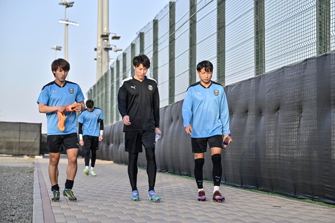 【川崎フロンターレアルバム】サウジアラビア到着翌日4月23日のジェッダ市内での「コーチングスタッフ＆クラブスタッフ写真」と「選手と子どもたちの交流写真」合計98枚！の画像045