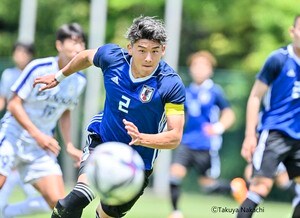 【C大阪のU21代表・西尾隆矢】キャプテンとして大学選抜の攻撃をシャットアウトも、「ホワイトボードを前に緊急ミーティング」の画像