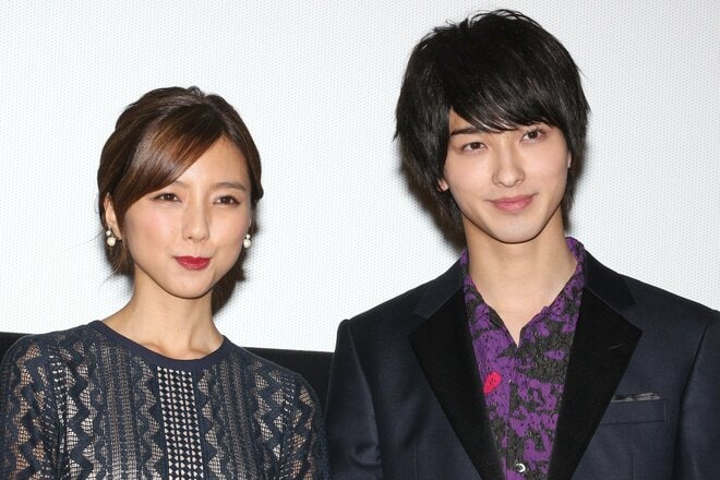 ｢スッピンでも可愛すぎる｣元サッカー日本代表の鹿島アントラーズ柴崎岳の美人アイドル妻、“若見え前髪”＆ルームウエア姿に絶賛の声の画像002