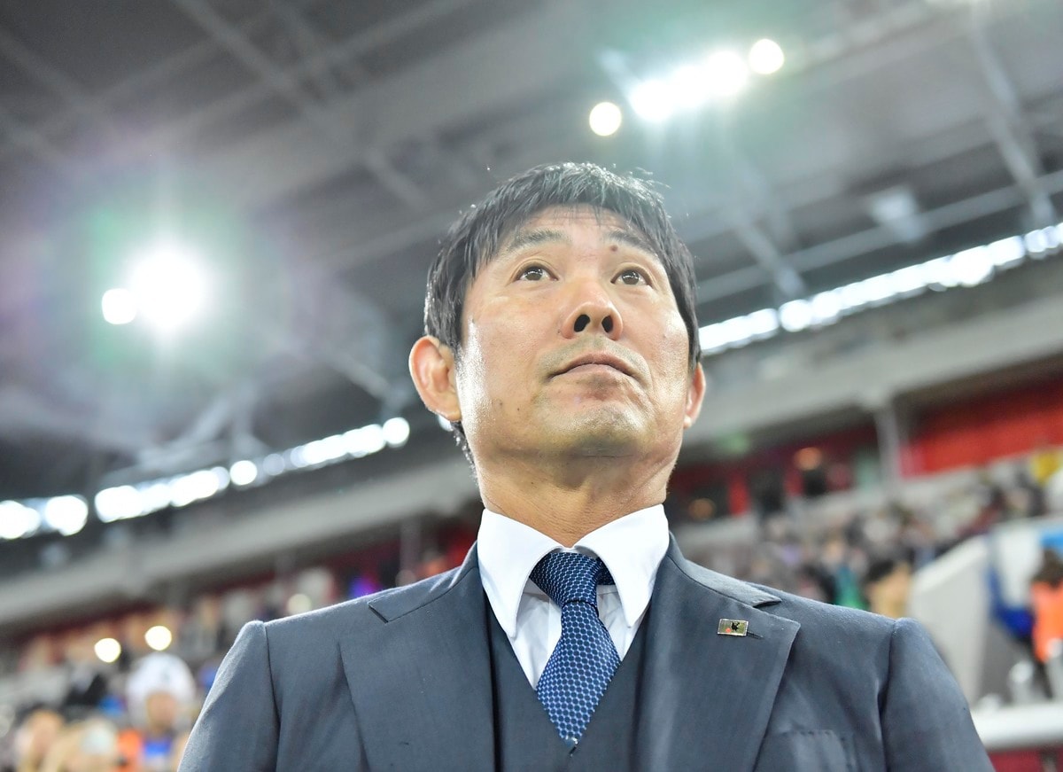 WBC始球式を務めたサッカー日本代表森保一監督「かあいい」「お辞儀