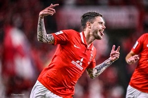 【浦和レッズ】ダヴィド・モーベルグら「北欧三銃士」が全得点を奪う躍動で5-0快勝!  ”個人判断”のJDTを組織で破って、3大会ぶりACL準々決勝進出の画像