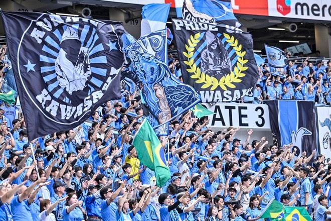 【サポーターアルバム】ACLE準優勝後初の国内試合に駆け付けた川崎フロンターレのサポーター写真80枚！ 国立を青く染め上げる「鹿島アントラーズー川崎フロンターレ」の画像005