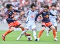 J2仙台が大宮に3失点完敗も、試合後、サポーターが大きすぎる声援でチームを鼓舞。真瀬拓海は「完敗してブーイングされてもおかしくない状況だと思うんですけど……」と次戦の勝利誓うの画像001