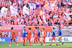 「カッコよすぎ」J1新潟の最終戦向けビジュアルの、オーロラ出現デザインに「ポスターにして欲しい」と絶賛の声！ 松田詠太郎ら6選手が登場の画像