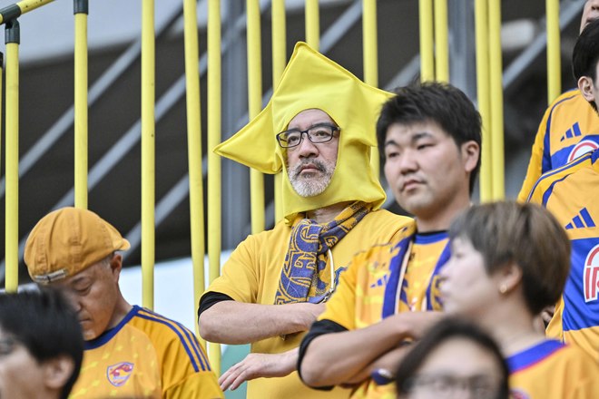 【仙台サポーターアルバム(1)】千葉戦に2000人が駆け付けたベガルタ仙台のサポーター写真99枚！ 雨中で声援鳴り響かせた「ジェフユナイテッド千葉ーベガルタ仙台」の画像096