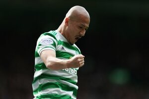 サッカー日本代表・前田大然がベストイレブン選出!!1ゴール1アシストの大活躍でセルティックの7発大勝に貢献!｢疑いの余地はない｣と大絶賛の「最終節ゴール」を別角度動画とは?【動画】の画像