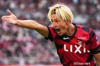 ｢植田くんのお父さん｣J1鹿島FW鈴木優磨が優勝の裏側を語る座談会トークで“持ちネタ”次々放出！｢優磨やっぱり面白いよな〜｣｢話うますぎて大好き｣とサポ爆笑