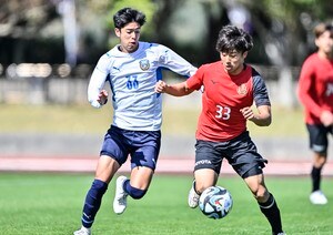 「泰くんや僚太さんを食ってやるという気持ちを」川崎MF大関友翔が語ったプロへの心持ち。「リスペクトだけでは成長はない」…誕生日にはおばあちゃんのバラちらし【川崎フロンターレ・期待の新戦力(2)】の画像