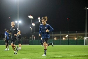 横浜FMが26日ACLE準々決勝に向けてジェッダ市内で初練習行う……遠野大弥はチャーター便のおかげでリラックスした様子明かすの画像