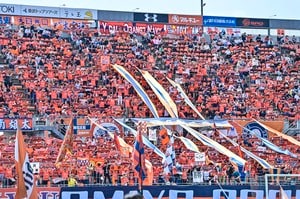 「無双してるやんw」「戦術ケンユウ」元日本代表FW杉本健勇の完璧かつ豪快な今季6ゴール目に称賛続々！「また決めてる！」「J3にケンユーは反則」などの声の画像