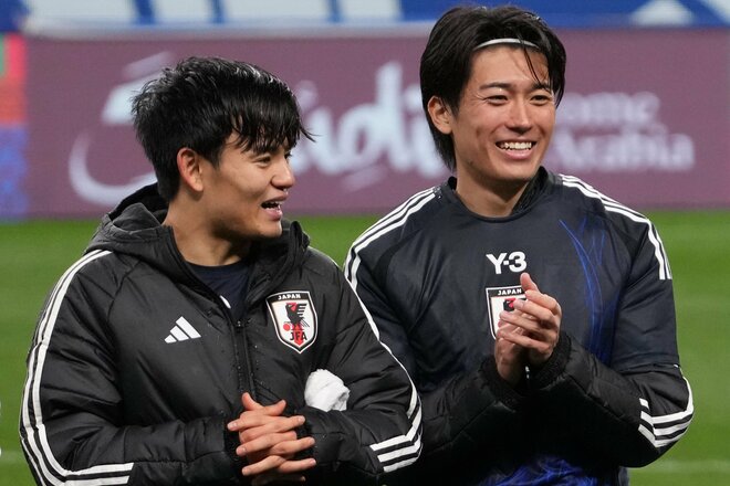 ｢ザイオンだけデカすぎて話が入ってこない｣サッカー日本代表3選手の“サイズ感”に驚きの声！｢タケが華奢で可愛いがすぎる｣｢敬斗スマイルで締めるのがマスト｣の画像