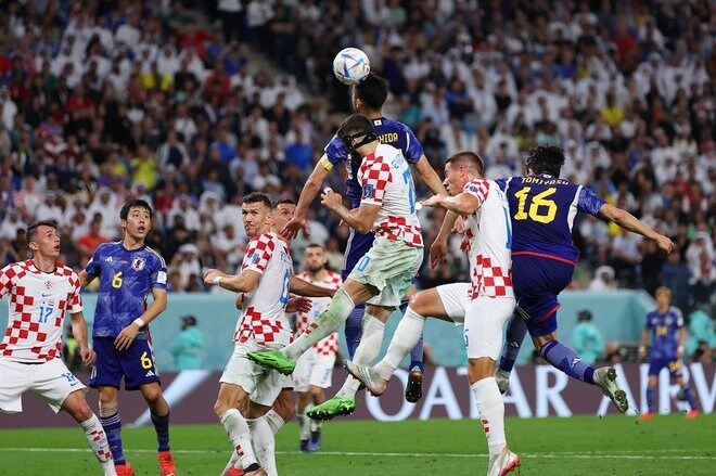 サッカー日本代表、PK戦へともつれ込む激戦の末、ベスト8を逃す。先制するも追いつかれてクロアチアに惜敗の画像