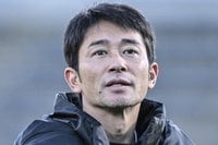 元日本代表が投稿｢最高の時間でした｣15年前の名古屋のリーグ優勝メンバーが焼肉店に集結＆再会4ショット公開！｢懐かしい面々｣｢いまだに仲良しで尊い｣